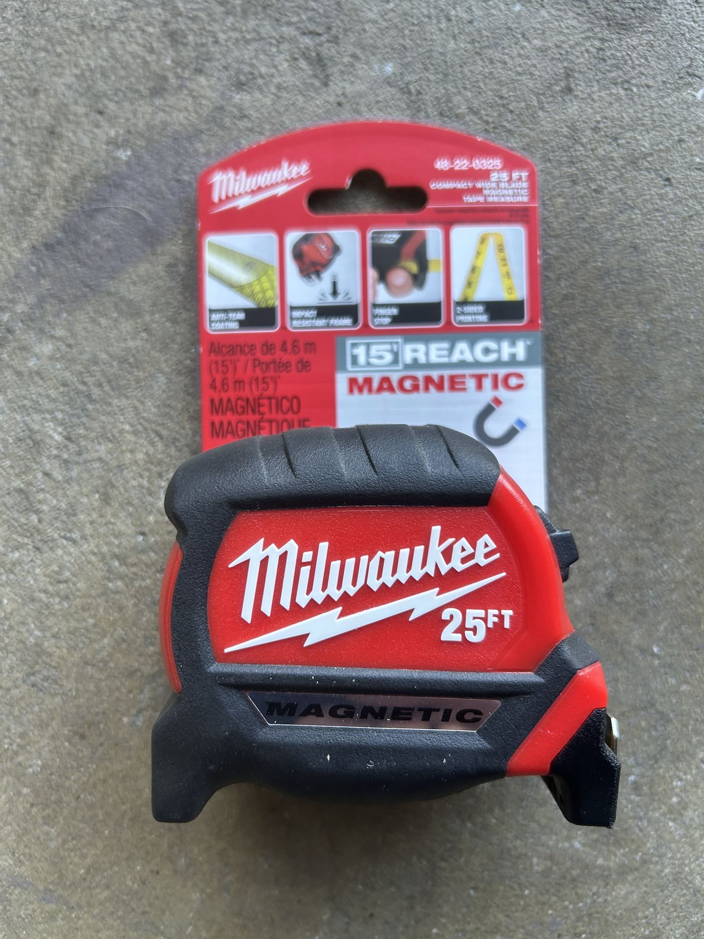 Milwaukee 25 ft Measuring Tape