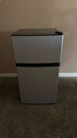Small Refrigerator