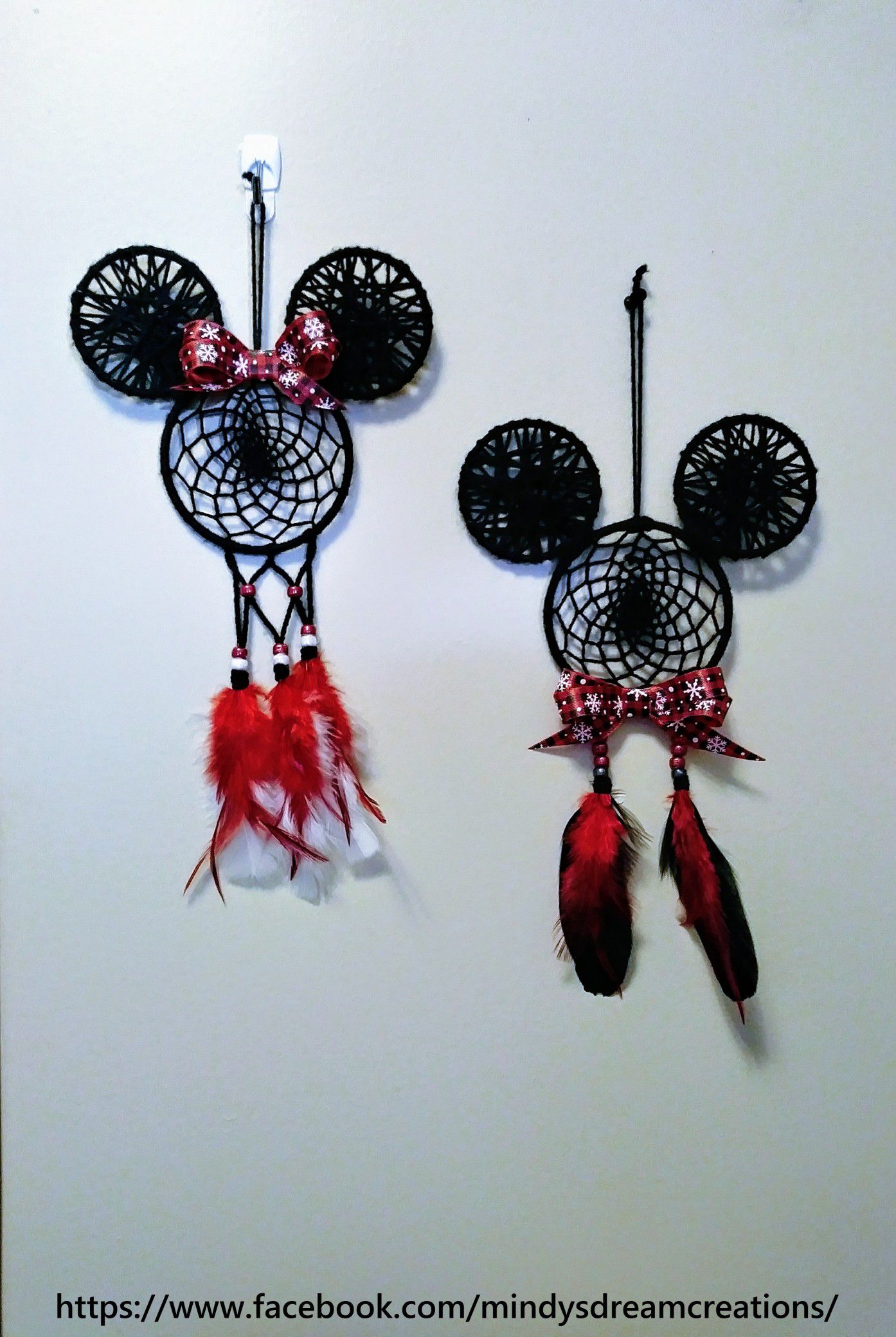 *Mickey and Minnie Style Christmas dreamcatcher set!*