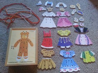 Melissa & Doug Lacing Bear Princess
