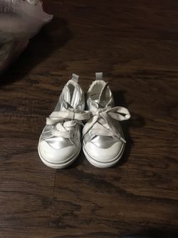 Gymboree shoes size 7