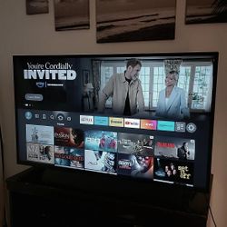 38 Inch Fire TV Insignia Smart TV *LIKE NEW*