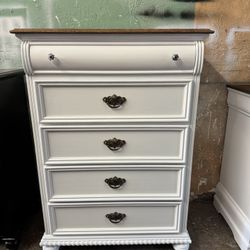 Great size Dresser