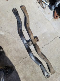 Part for 1966 or 65 . Transmission cross memory.