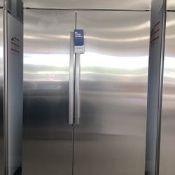 Monogram Side-by-Side Refrigerator in Stainless steel with The Google Assistant and Climate-Control Drawer