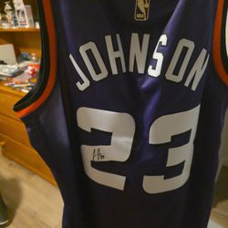 Cam Johnson signed jersey