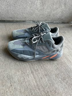 Yeezy boost 700 used $150 box a little dirty