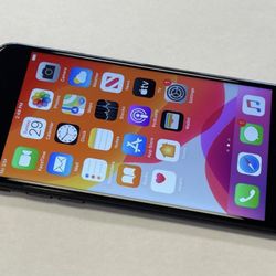 EXCELLENT Unlocked IPhone 7 128gb,. Works With Any Company.   Att, T-Mobile, Metro pcs, Cricket, Verizon and Overseas. Works with any company.  Comes 