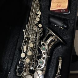 Nice Silver Curved Soprano Saxophone with New Reeds $380 Firm