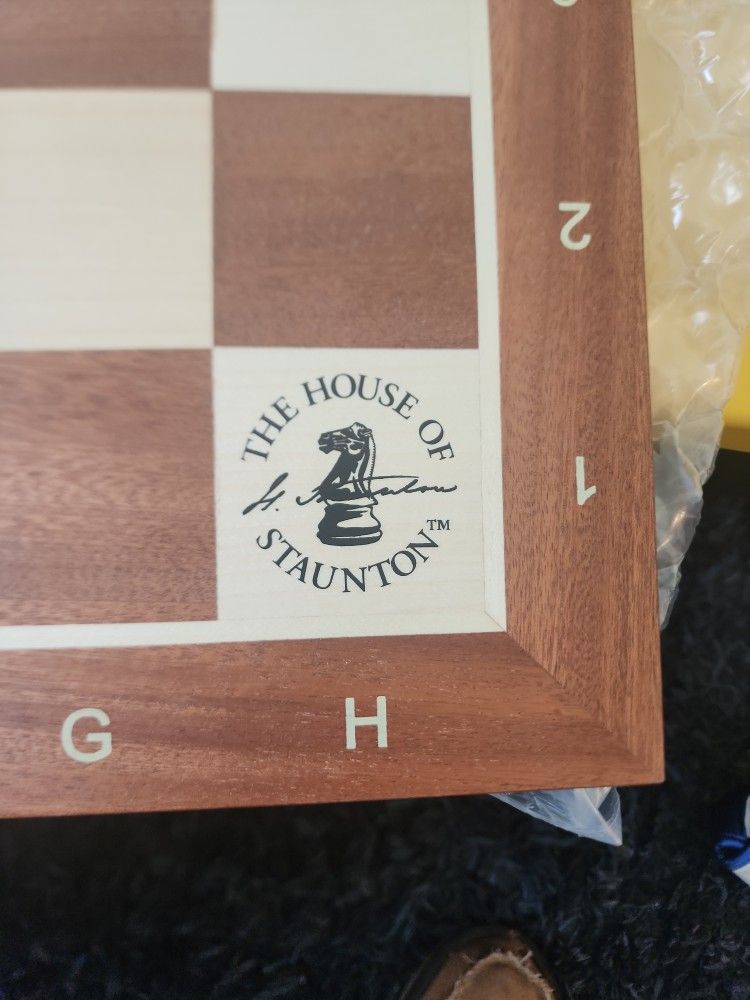 Chess Board - HOUSE OF STAUNTON - New