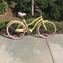 26” Huffy Cranbrook Ladies Light Yellow Beach Cruiser 