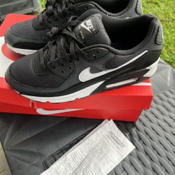 Nike Air Max 90 Black White Size 9 – Like New w/ Box & Receipt 