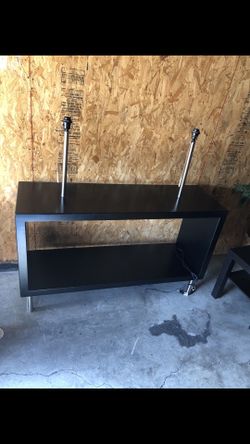 Decorating table