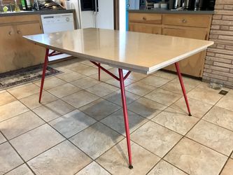Vintage Mid Century Atomic MCM Dining Table