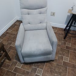 Swivel recliner rocker chair good condition