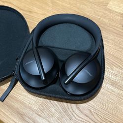 Bose Noise Cancelling Headphones 700 — Black, Premium ANC Headphones