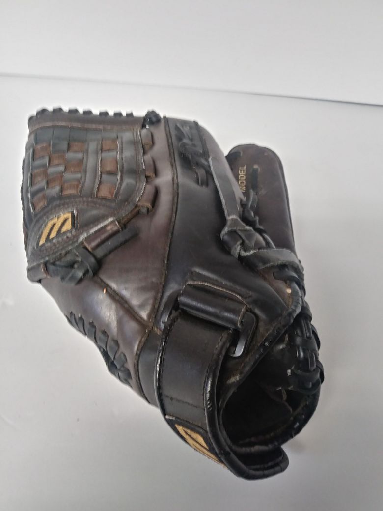 Mizuno, baseball glove, 12"