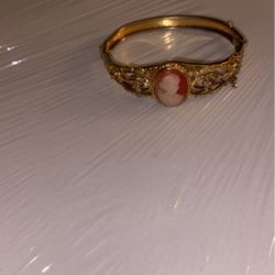 Cameo Gold Tone Bracelet 