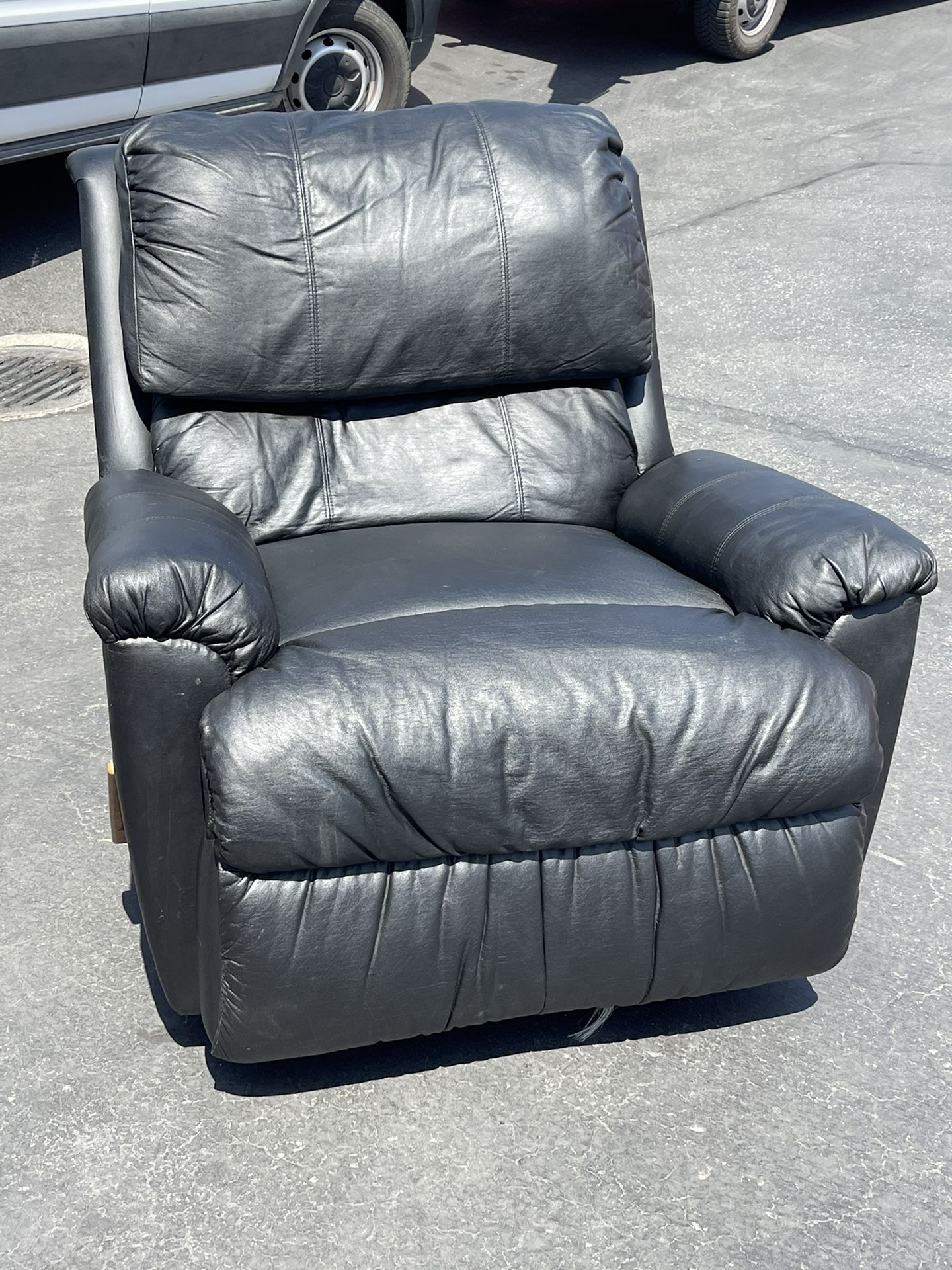 Black Recliner 