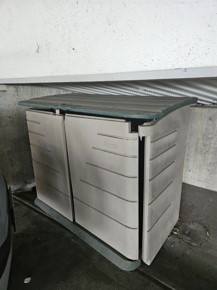 Free Storage Unit