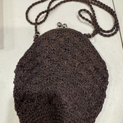 VTG crocheted shimmery bronze toned evening bag-clasp closure twisted strap