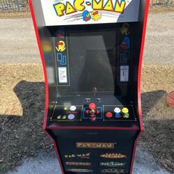 Pac-Man machine with multiple games