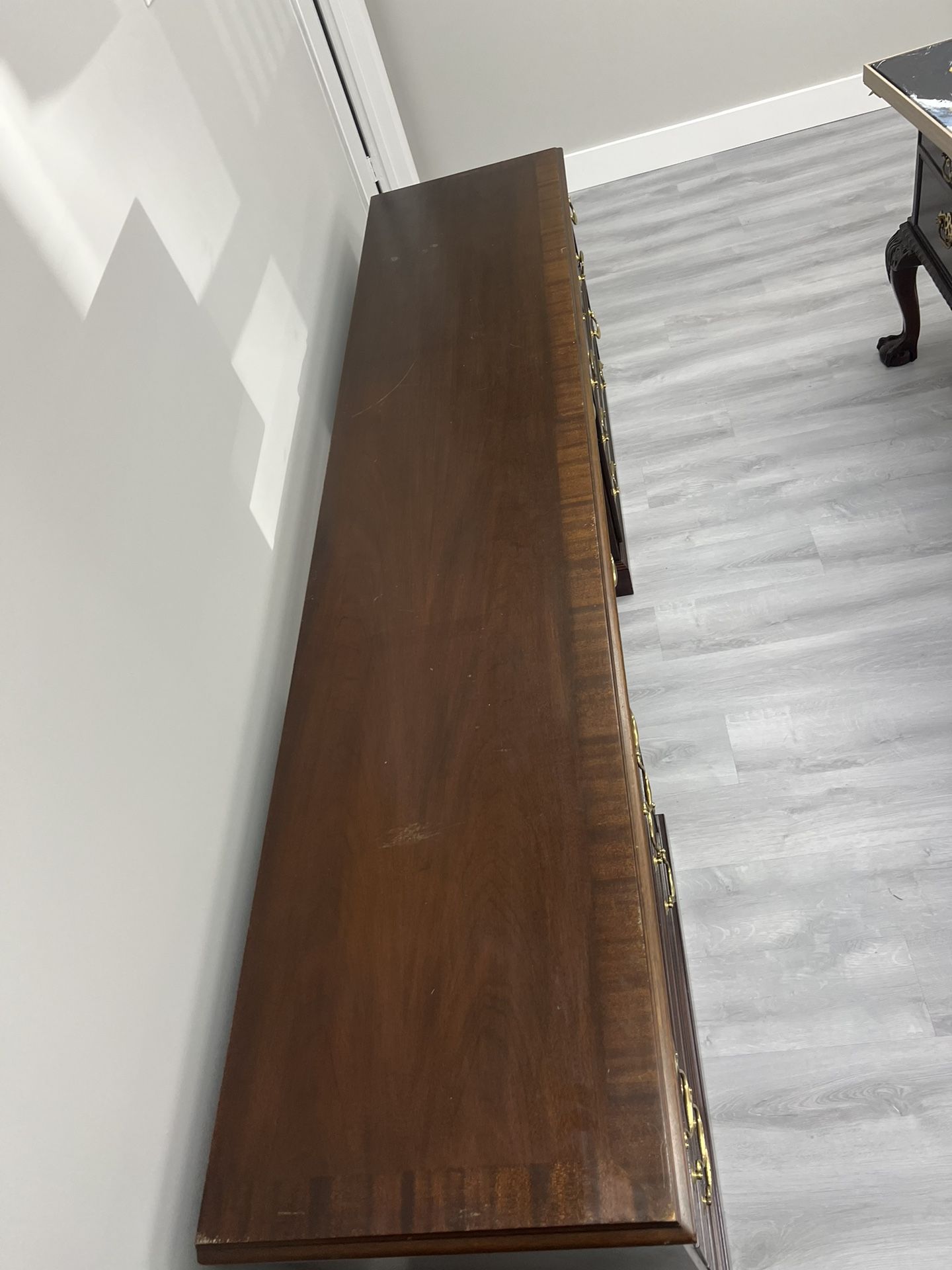 Dresser