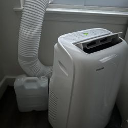 Toshiba air Conditioner Like New