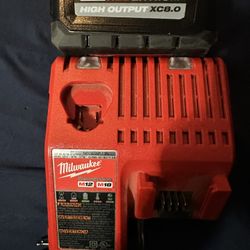 Milwaukee M18 8ah Battery And Charger. Brand New 