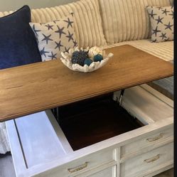 Gorgeous Coffee Table