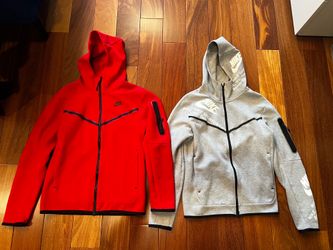 Nike hoodies (3 hoodies)