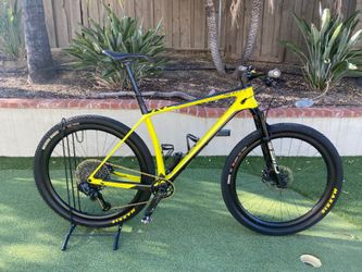 2020 scott scale RC world cup axs 29er xl frame..clean bike