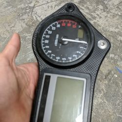 Honda cbr F4i tach