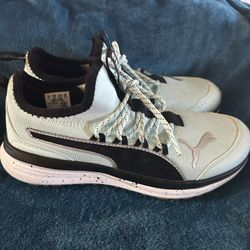 Good Size 7 Puma Shoes