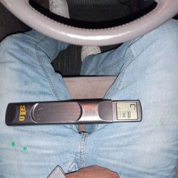 SOLO SCT-80, a portable guitar chord trainer and finger placement exercise tool.