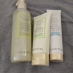 Mary Kay Satin Hands Set Of 3