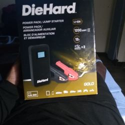 DieHard 1200 Amp Jump Box And Power Pack
