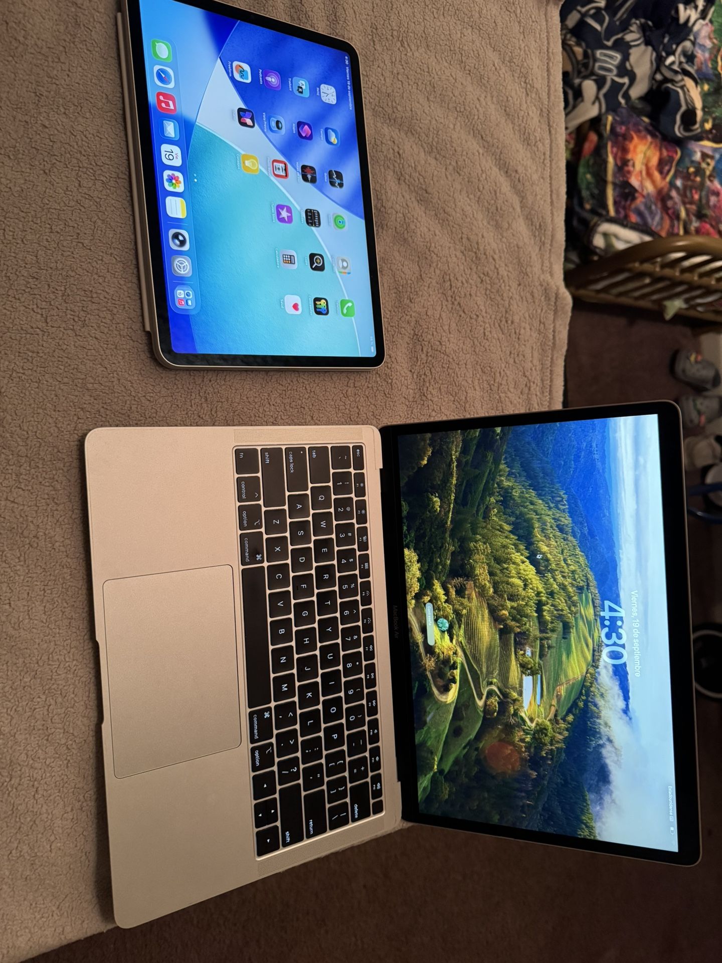 Bonito Conjunto De MacBook Air Y iPad Pro 3 Generación Como Nuevas Las Dos