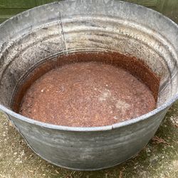 Galvanized wash tub, basin.