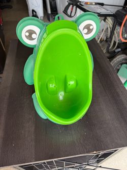 Frog 🐸 Urinsl for Toddlers Training