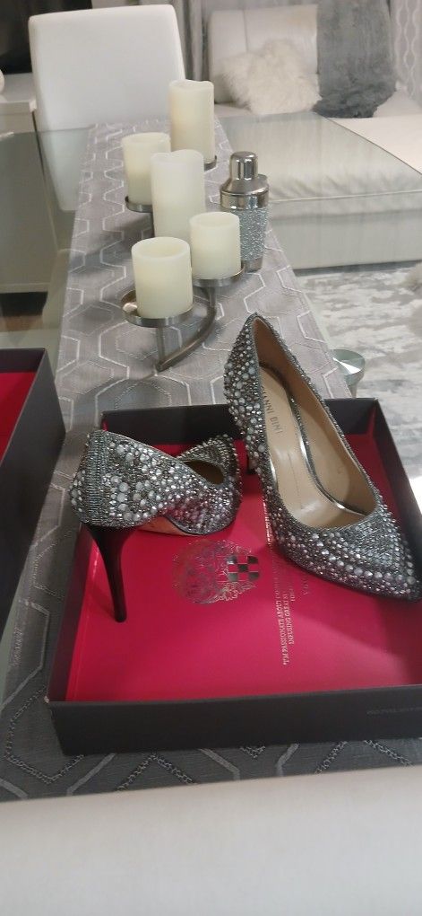 BEUTIFL SHOE'S. NEW FROM DILLARS. 7.5