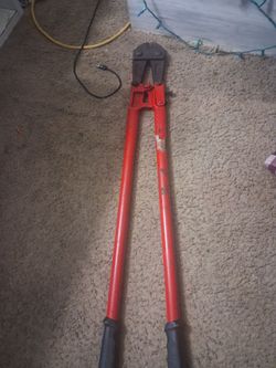 Bolt cutters