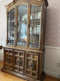 Oak China hutch