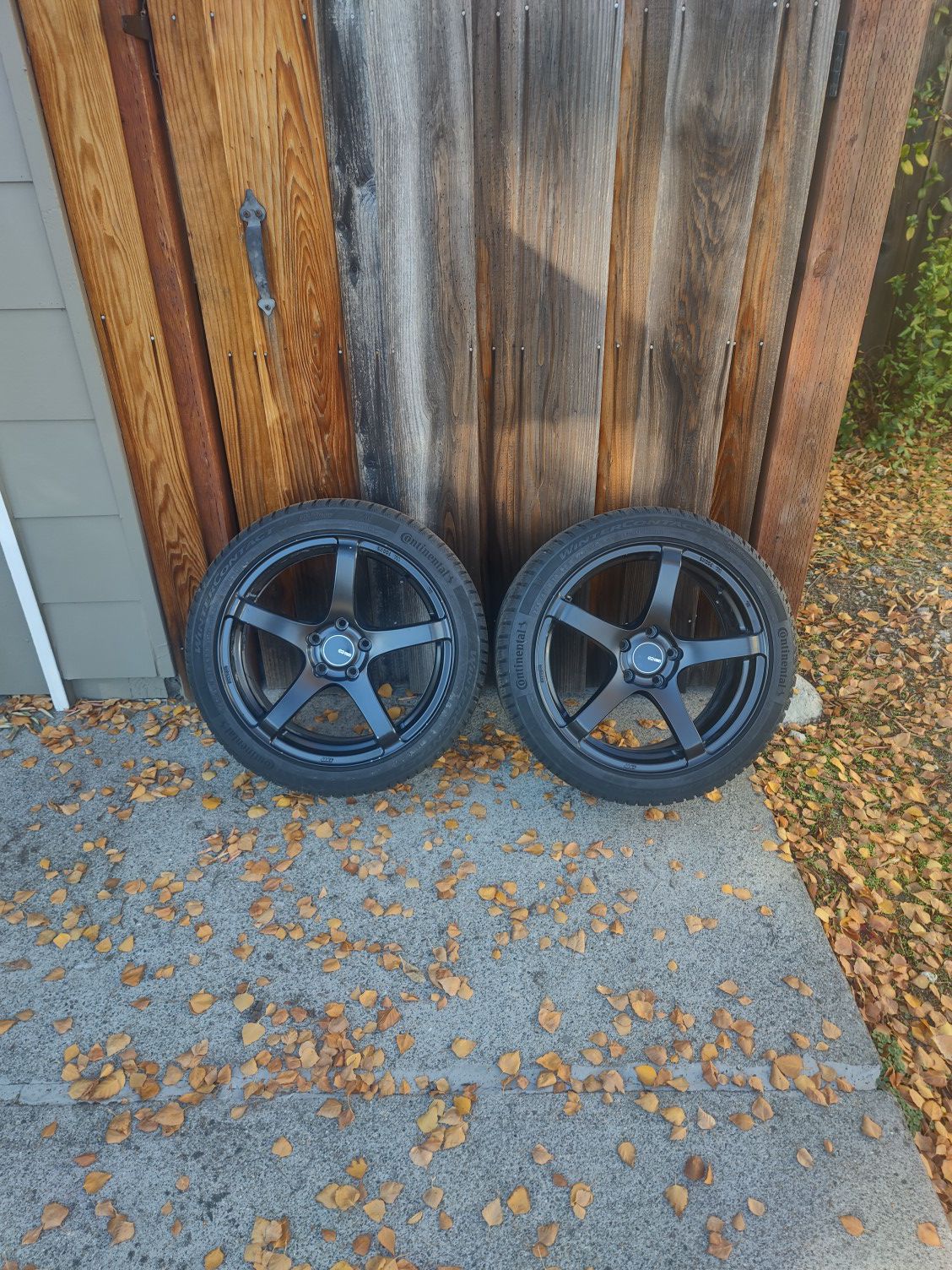Enkei TS5 18x8 1/2 +50 Continental WinterContact SI Snow tires