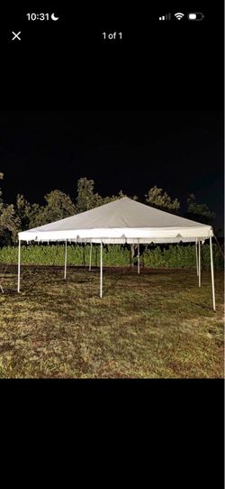 Tents 20x20 r,e,n,t