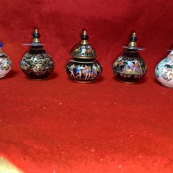 Vintage 3 Inch Set of 5 4 Oil/Perfume & 1 Oil/Cream 24k gold Ceramic Vase Collectibles (Read Description)