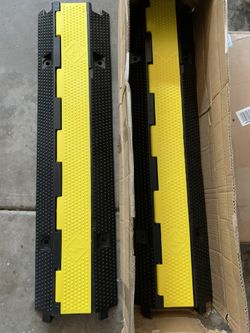 New 2 Pack Rubber Cable Ramp Hose Cable Protector Ramp