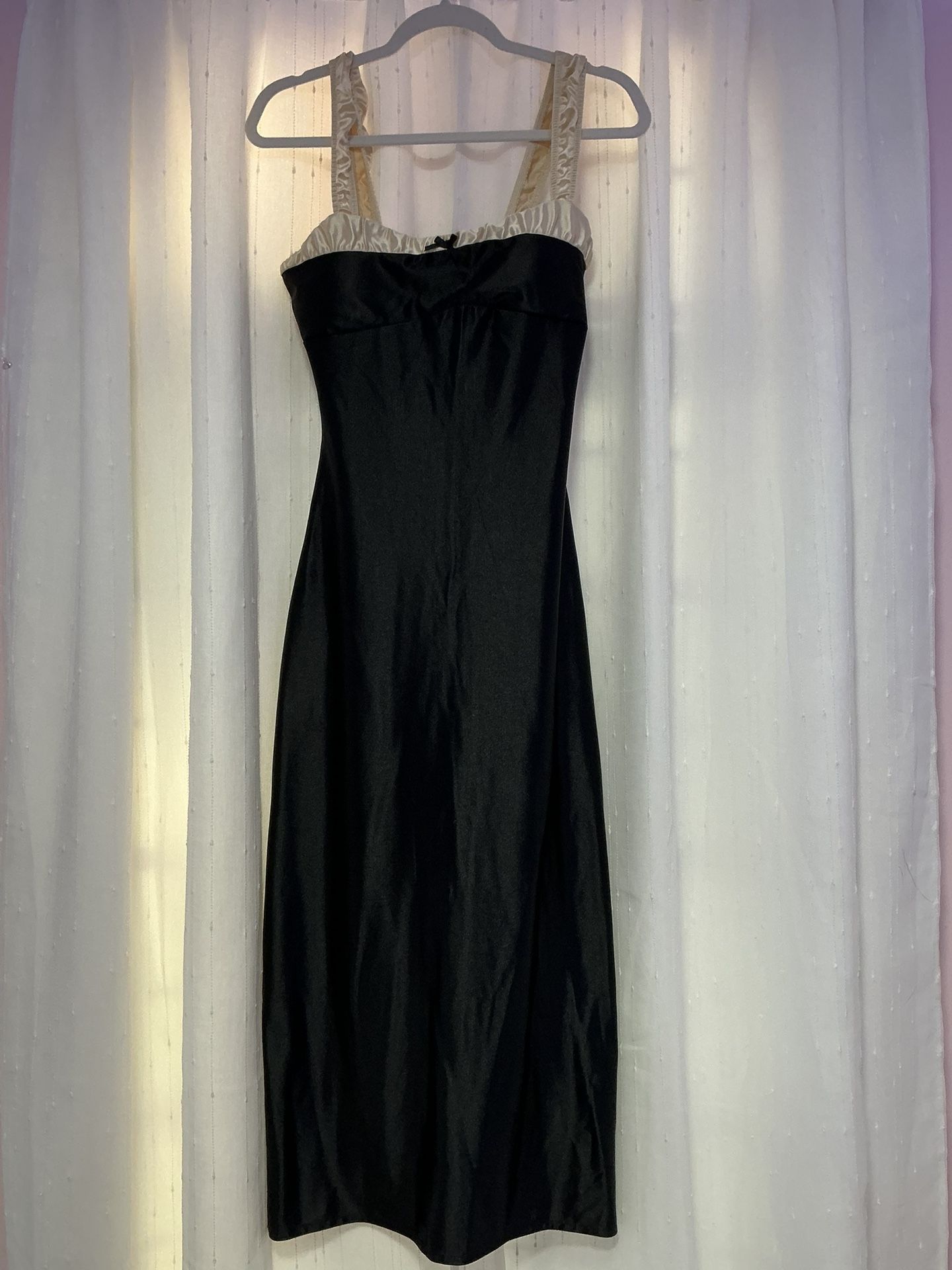 Long Satin Black Dress A Size Medium