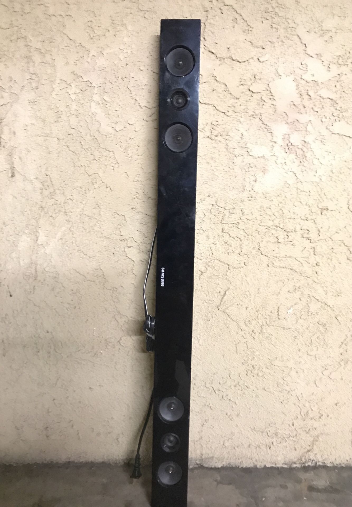 Samsung HW-E450 Sound Bar