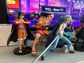 One piece statues